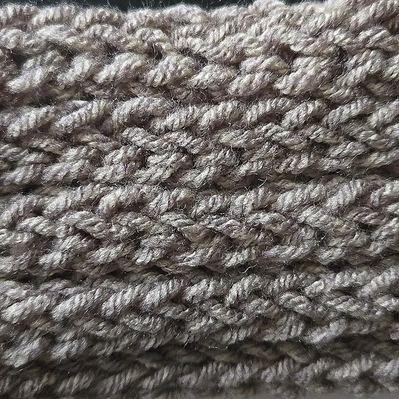 Handmade Knit Turban Headband - Picture 4 of 6